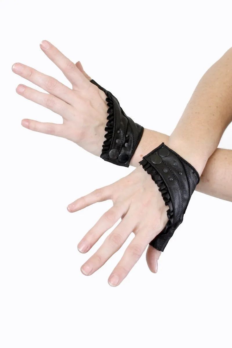 5D x Steam Trunk Grip Glove with Ruffle
