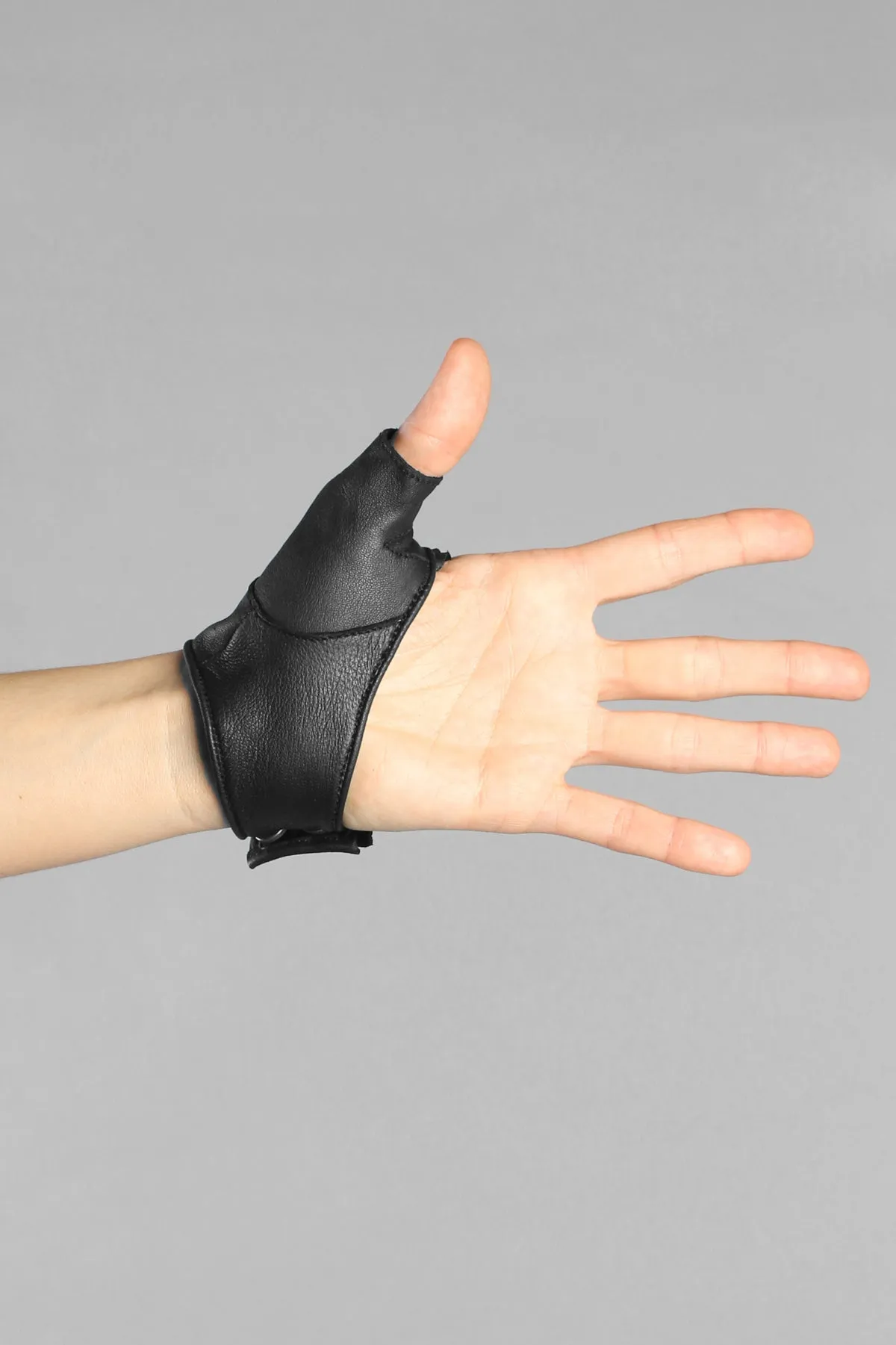 5D x Steam Trunk Grip Glove with Ruffle