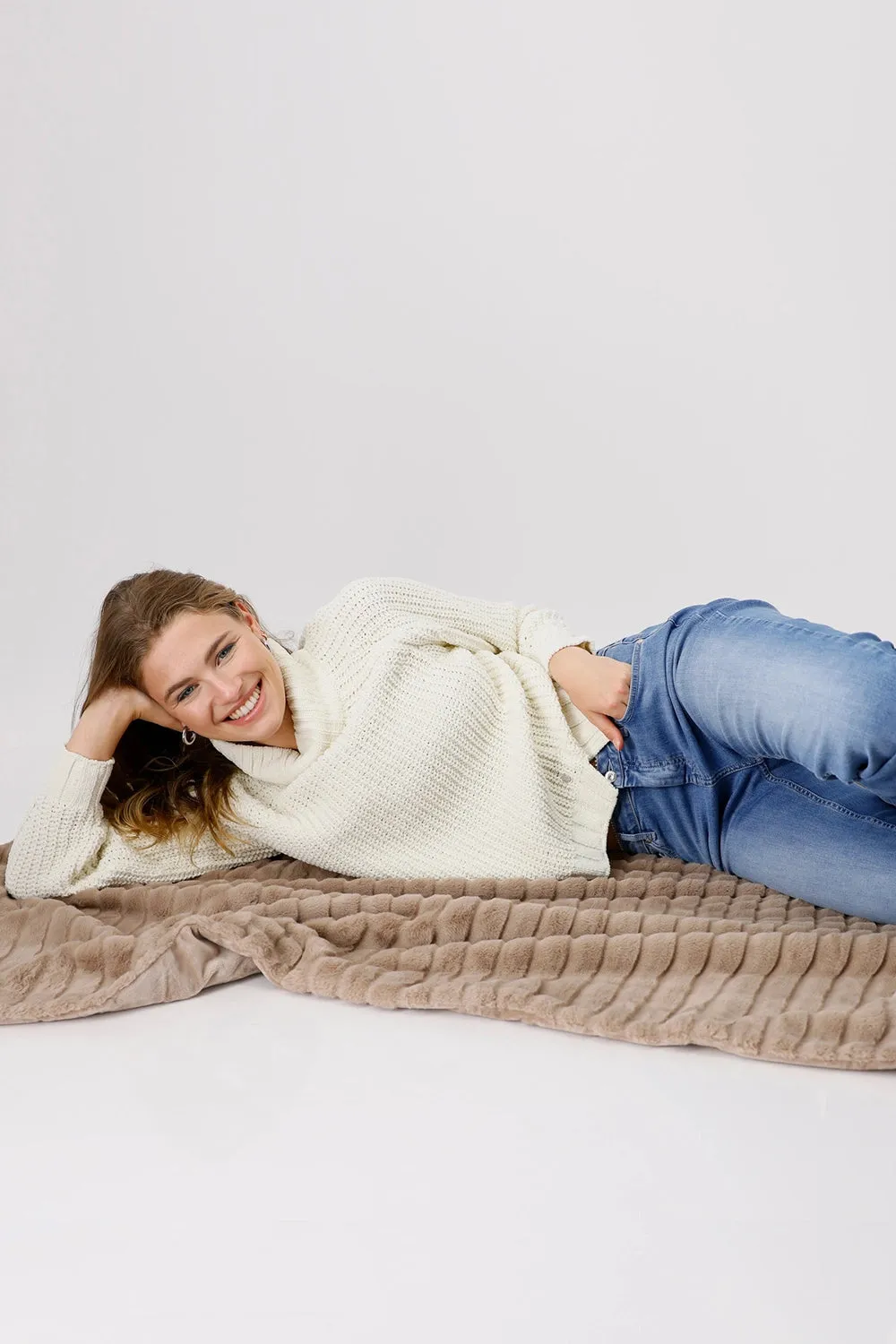 Monari Faux Fur Blanket 808270