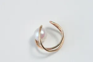 Nest ear cuff one pearl