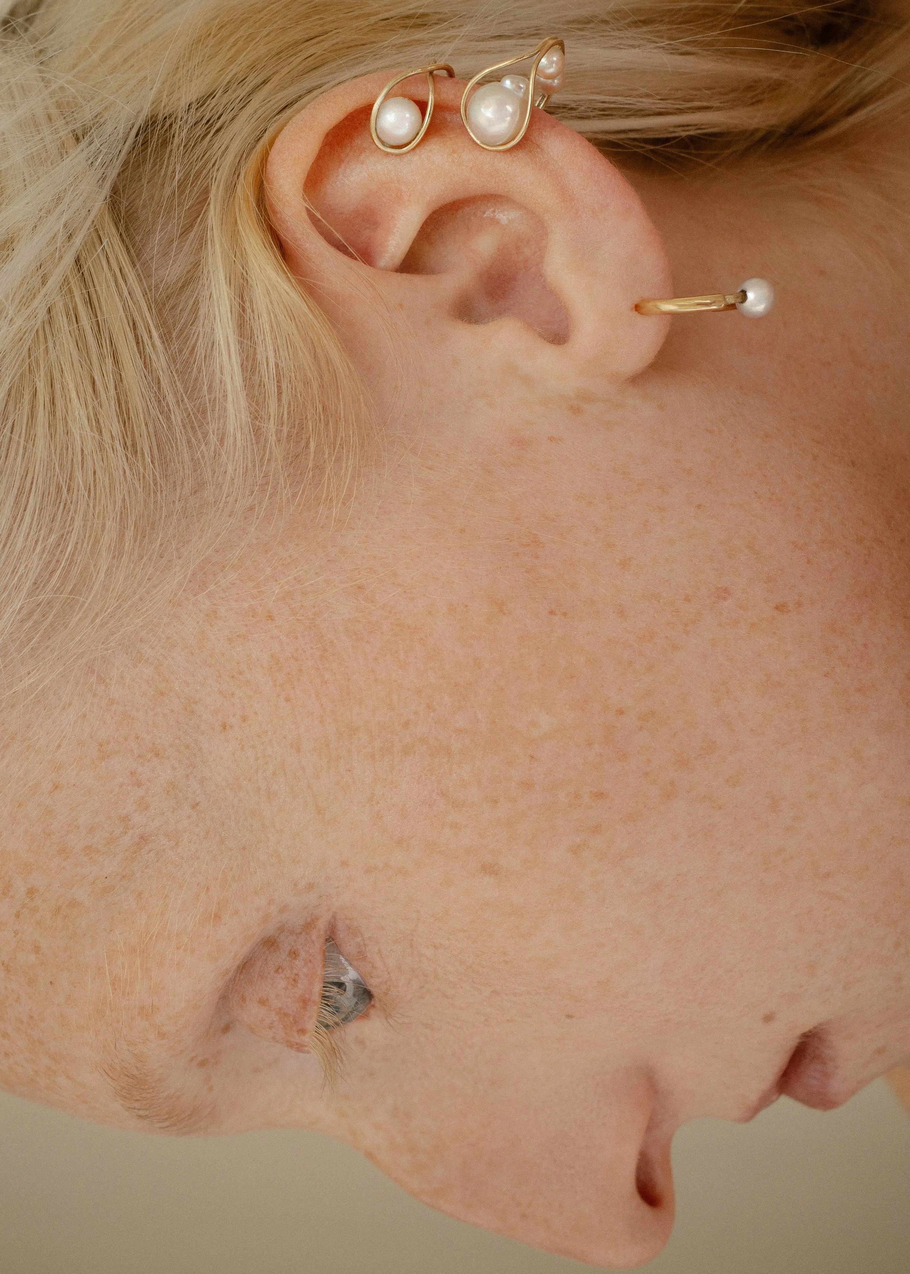Nest ear cuff one pearl